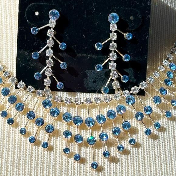 2 PIECE BLUE RHINESTONE AND CLEAR SET SM BLUE DROPS WITH CLEAR /SILVER - Picture 2 of 16